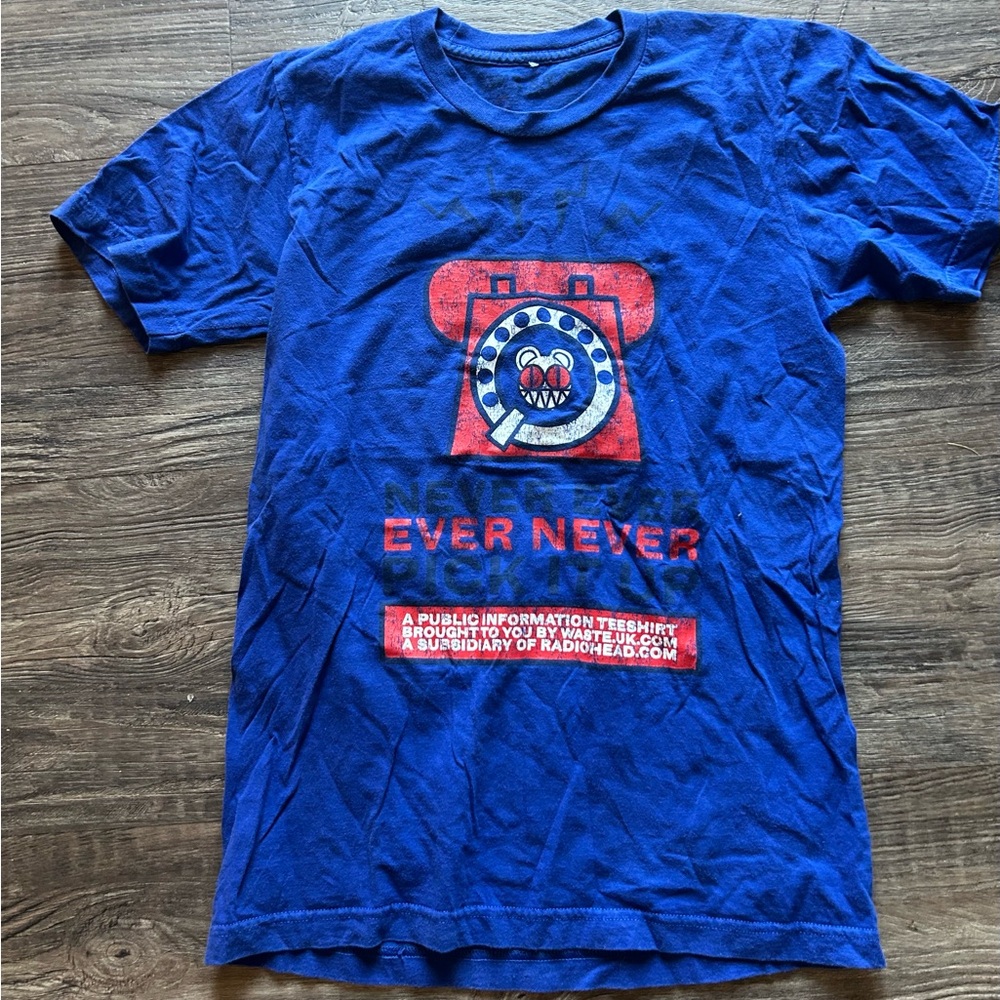 Radiohead Ever Never Blue Graphic Crewneck T-Shirt with Red Telephone Small